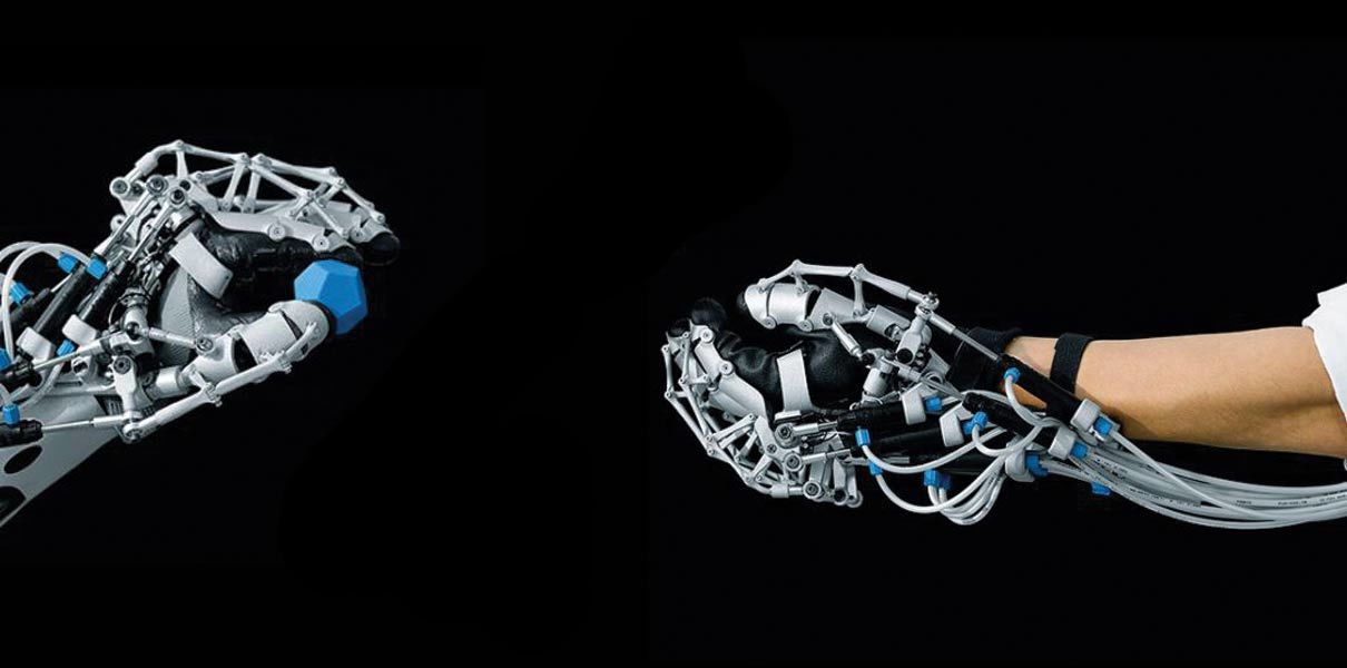 Robot epigenetics: Adding complexity to embodied robot evolution